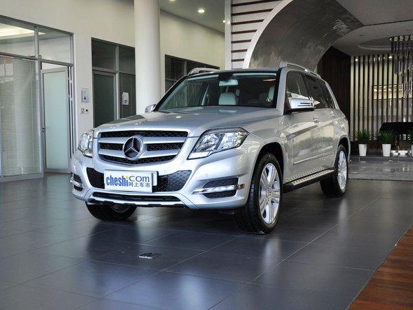 北京奔驰 GLK300 3.0L 车辆左前45度视角
