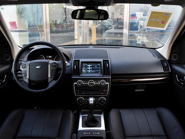 路虎 2.0T 自动 中控台整体