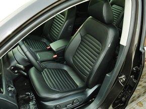 一汽-大众 1.8TSI DSG 驾驶席座椅正视图
