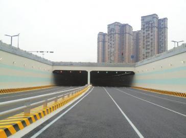 成都最长下穿隧道30日开通 全程57个电子眼