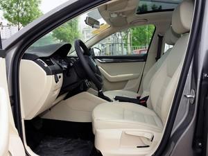 ˹�´��Ϻ�����˹�´�����2015�� 1.6L �Զ��ݿ���