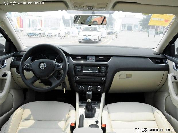 ˹�´��Ϻ�����˹�´�����2015�� 1.6L �Զ��ݿ���