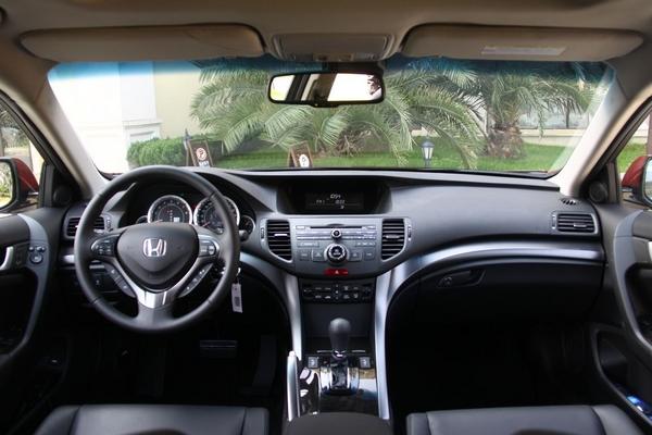 ���籾�� 2.4L �Զ� �п�̨����