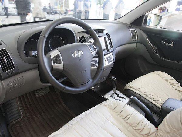 �����ִ� 1.6L �Զ� �п�̨���