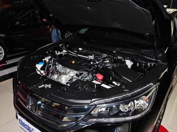 �������� 2.0L LX CVT ������������д