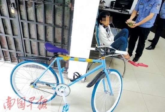 Ů���븸�׳��ܺ�����뿪�� �賿��·���ߵ��