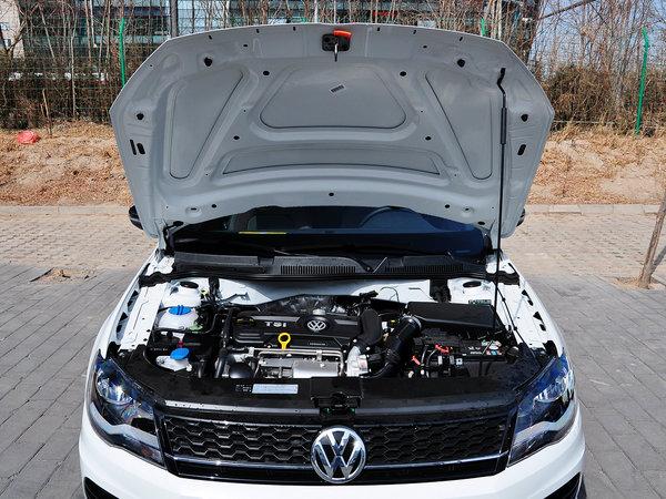 一汽-大众 1.4T 自动 发动机局部特写