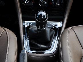 一汽-大众 1.6L 手动 挂档把手特写