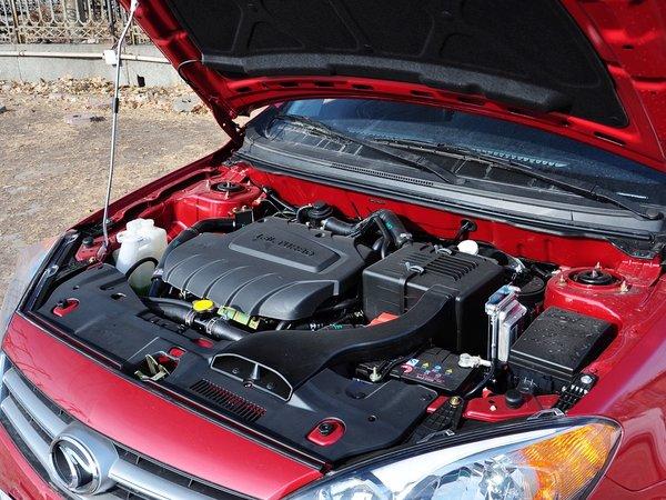 东南汽车 1.5T 手动 发动机主体特写