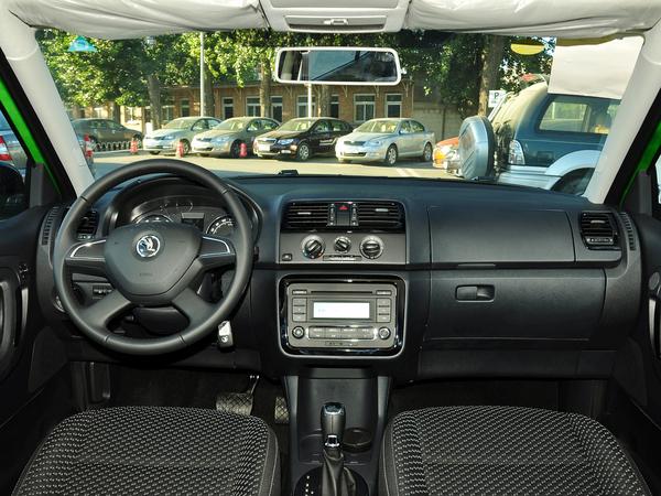 ˹�´� 1.6L �Զ� �п�̨����