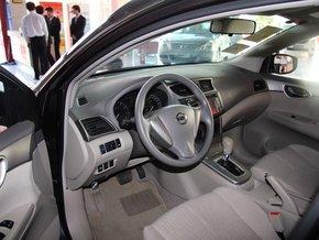 �����ղ� 1.6 XE CVT �п�̨���