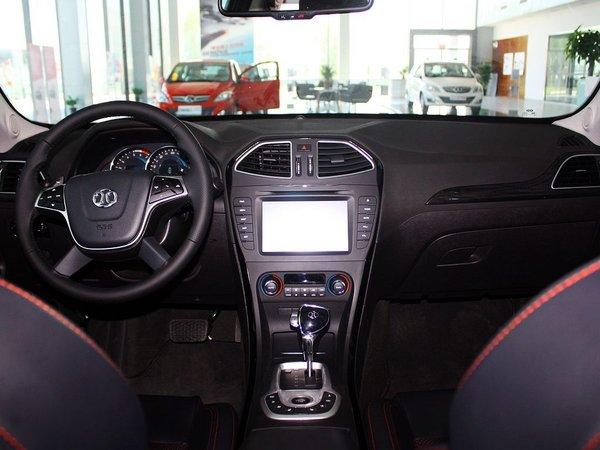 ��������(��) 2.3T �Զ� �п�̨����