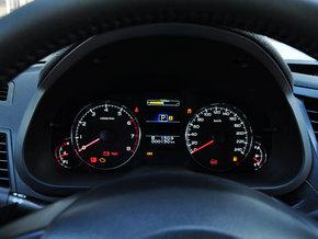 ˹��³ 2.5i CVT �����̺��Ǳ���