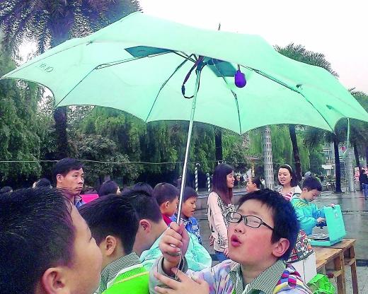 3��Сѧ����Ƶ�̫������ɡ����ɡ�ϼ�װ��̫���ܵ�ذ��Сͼ������ ���� ��