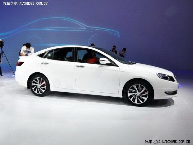 һ������ ����B70 2014�� 2.0L �ֶ�������