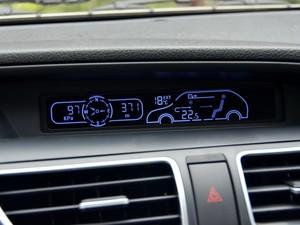 �������� ����S2 2014�� 1.5L �ֶ������