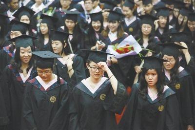 2013��7��9�գ�������ѧ��°������ݣ������ҵ����ѧ����׼���μӴ��Ӱ���¾������� ������ �� 