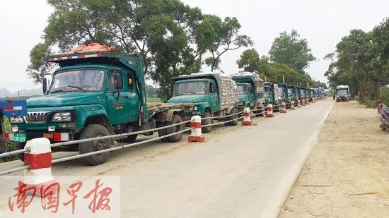 渡船出故障司机彻夜等 有人收