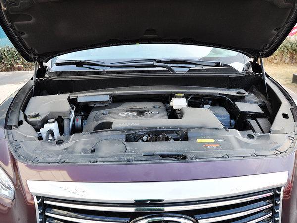 英菲尼迪 JX35 3.5L CVT 发动机局部特写