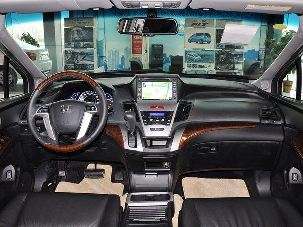 �������� 2.4L �Զ� �п�̨����