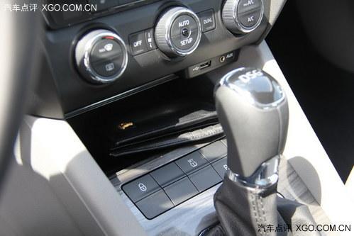 ����ǰ����װ �Լ�˹�´�ȫ�������ĵ�