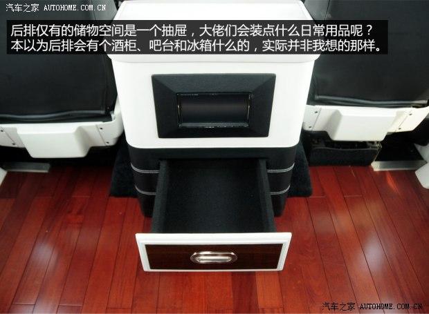 奔驰(进口) 乌尼莫克U5000 SUV 2012款 基本型