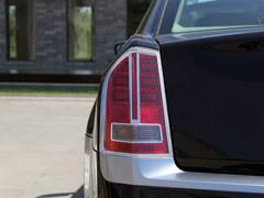 ����ס���ջ� �Լݿ���˹��300C׿Խ��