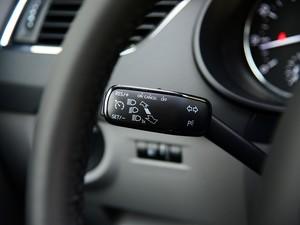 �Ϻ�����˹�´� ���� 2015�� 1.6L �Զ��ݿ���