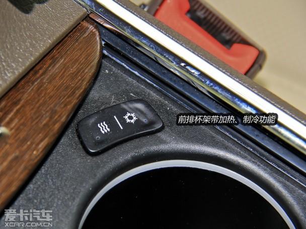 ��������Ϯ �����Լݿ���˹��300C 3.0L