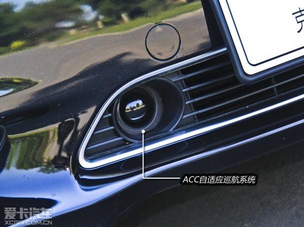 ��������Ϯ �����Լݿ���˹��300C 3.0L