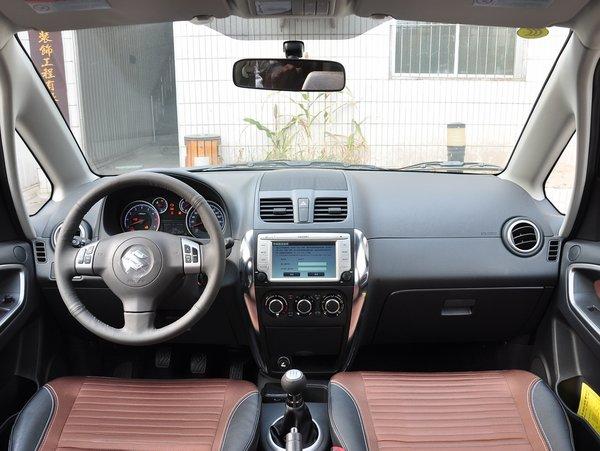 ������ľ ���� 1.6L �ֶ� �п�̨����