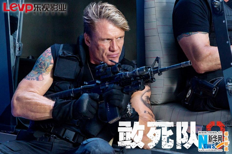 《敢死队3》震撼枪战表现极致暴力美学(组图)(3)