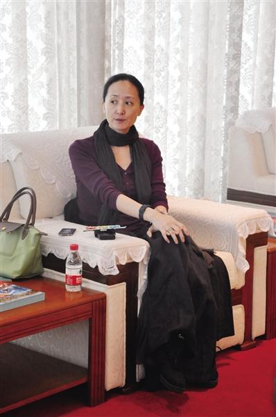 中央芭蕾舞团团长冯英:送演员去部队体验角色(图)