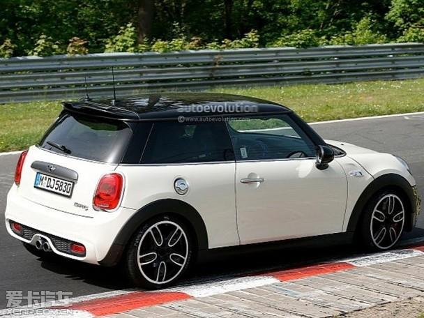 全新MINI JCW 谍照