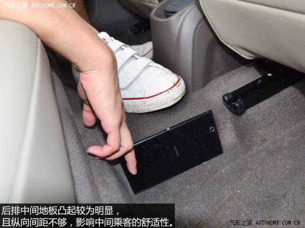 ͨ��ѩ���� ��Ψŷ 2014�� ���� 1.6L AT ���а�