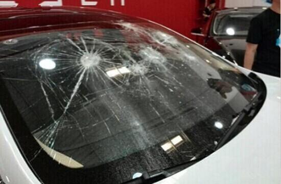 ��˹����ָ���Ӿ�������ͻ� ���ɳ���ŭ���³�