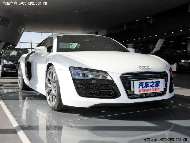�µ�(����) �µ�R8 2014�� 5.2 FSI quattro