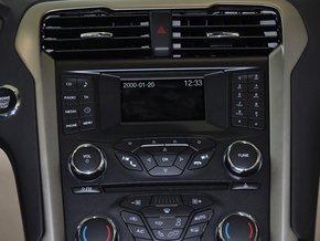 �������� 2.0T AT �п�̨������д