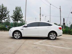 东风裕隆 2.0T 自动 车辆左正侧视角