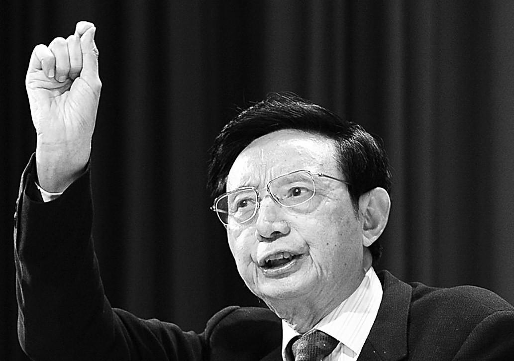 尹明善"九讲"布道转型升级