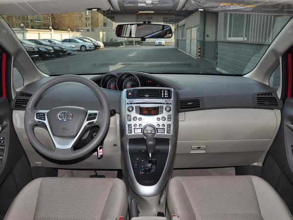 广汽丰田 180G CVT 中控台整体