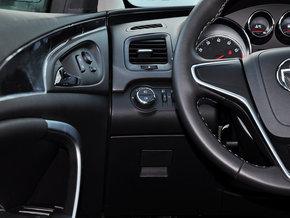 别克 1.6T 自动 方向盘左后仪表台