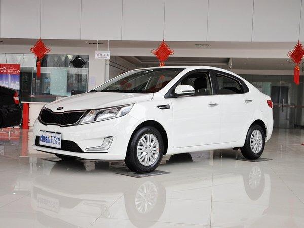 东风悦达起亚 三厢 1.4L 手动 车辆左前45度视角