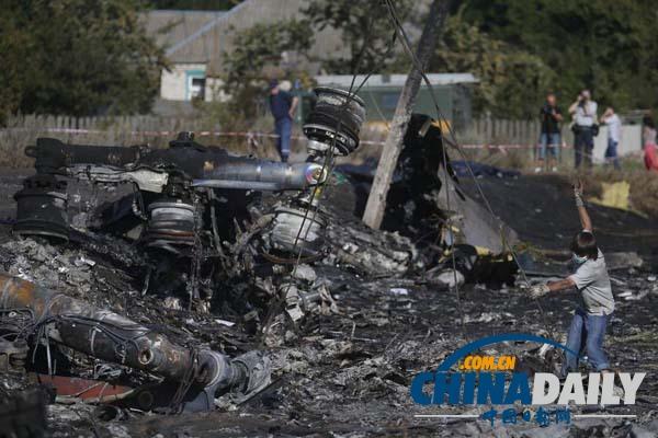 俄当局:普京认为乌克兰武装对峙是MH17空难起因