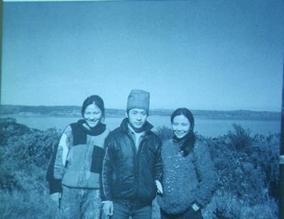 谢烨,顾城,英儿(从左往右)