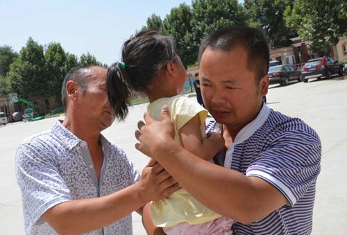 Σ��ʱ�̣���ĸ�����ؽ��󱸳��᣻�ٺ����������˺������ϰ���ػ����� 3��Ů���ػ����˻���