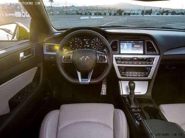 �ִ�(����) ������(����) 2015�� 2.0T �˶���