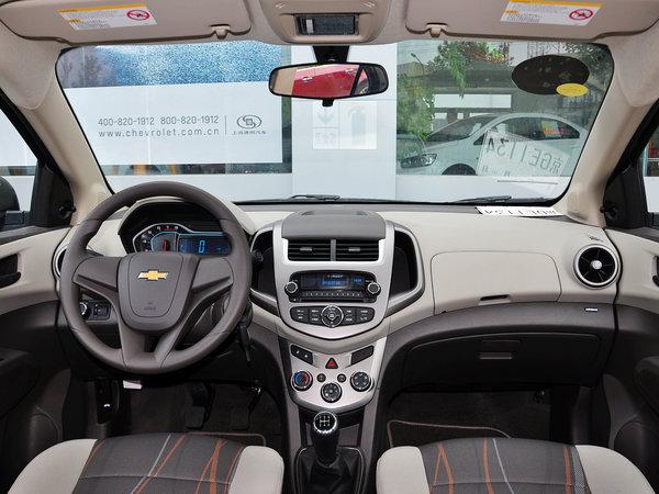 ѩ���� ���� 1.4SL �ֶ� �п�̨����