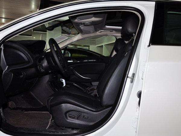 ����ѩ���� 2.0L �Զ� ��ʻϯ��������ͼ