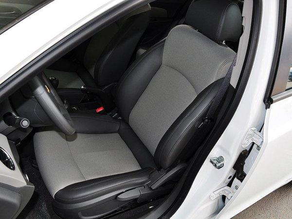 ѩ���� 1.6L SL �ֶ� ��ʻϯ����ǰ45����ͼ